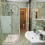 Stepup Apartment, Old Town Bucharest, Center, Classic Escape דירה בוקרשט