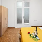 Stepup Apartment, Old Town Bucharest, Center, Classic Escape *