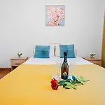 Stepup Apartment, Old Town Bucharest, Center, Classic Escape