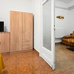 Stepup Apartment, Old Town Bucharest, Center, Classic Escape דירה *