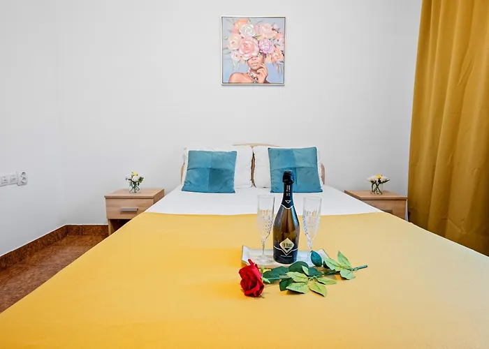 Stepup Apartment, Old Town Bucharest, Center, Classic Escape