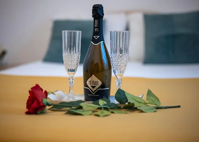 Stepup Apartment, Old Town Bucharest, Center, Classic Escape