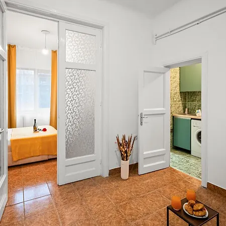 Stepup Apartment, Old Town Bucharest, Center, Classic Escape Апартаменти