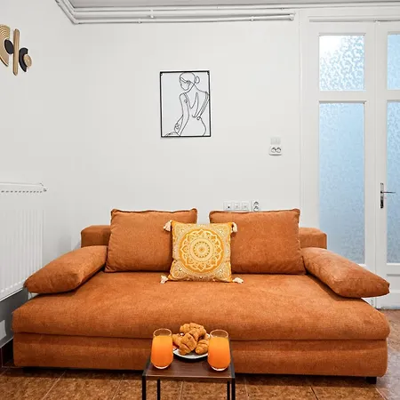 Stepup Apartment, Old Town Bucharest, Center, Classic Escape * Бухарест