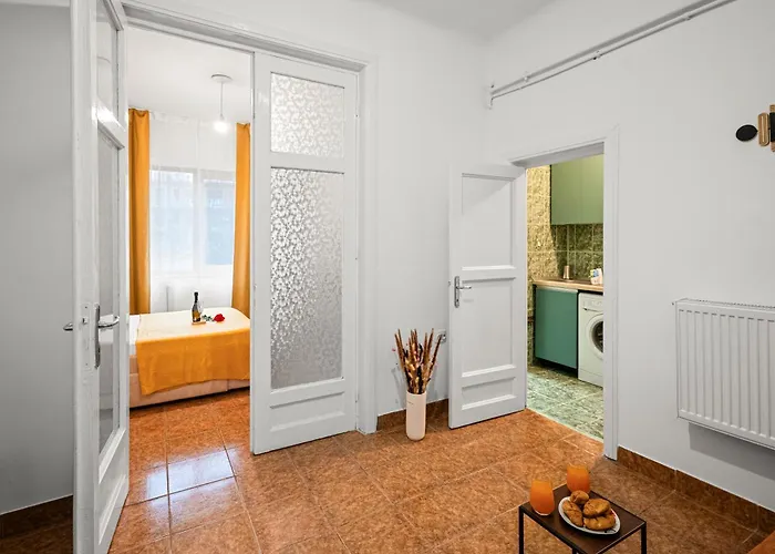 Stepup Apartment, Old Town Bucharest, Center, Classic Escape Апартаменти