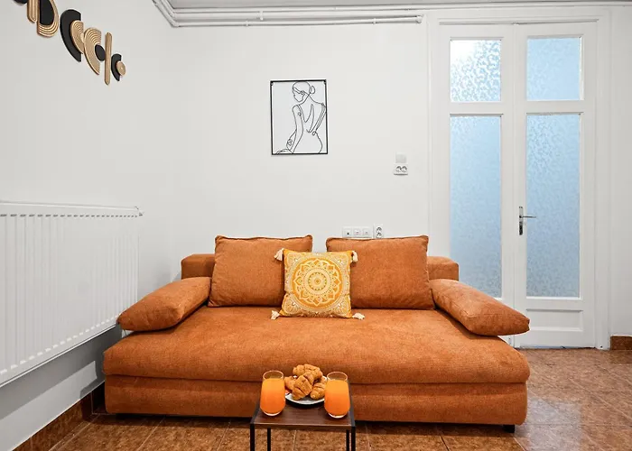 Stepup Apartment, Old Town Bucharest, Center, Classic Escape * Бухарест