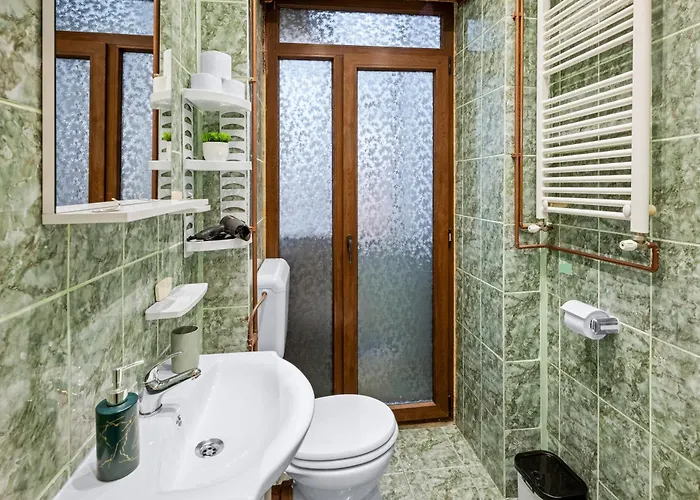 Апартаменти Stepup Apartment, Old Town Bucharest, Center, Classic Escape Бухарест