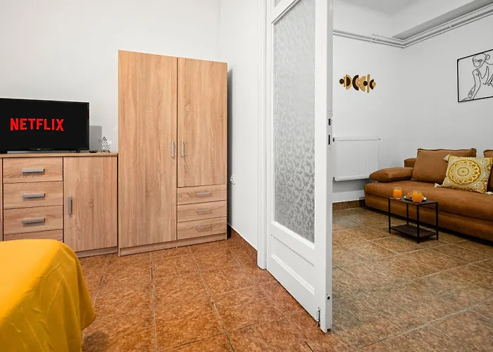 Stepup Apartment, Old Town Bucharest, Center, Classic Escape Апартаменти *